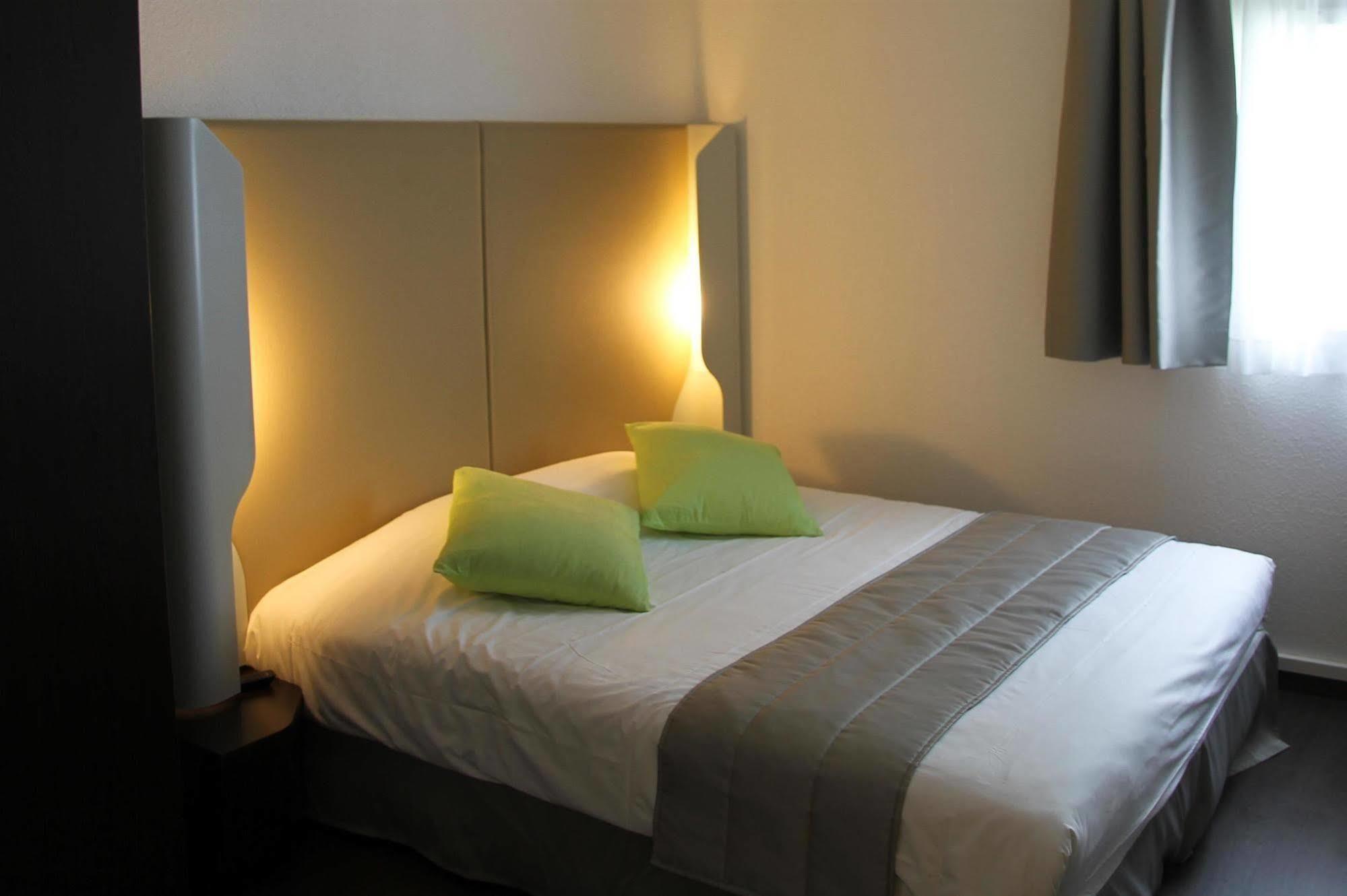 Mandarina Hotel Luxembourg Airport Niederanven Exterior photo